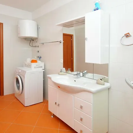 Apartman Bombon Апартаменты Марина