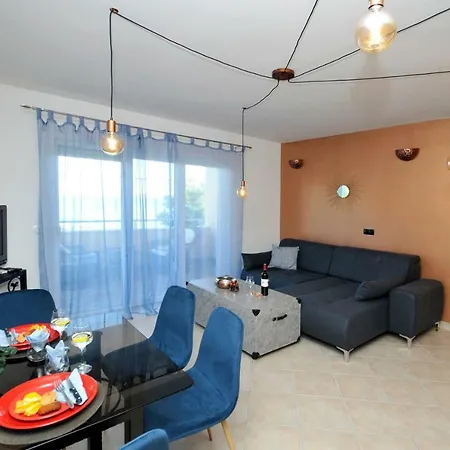 Apartman Bombon Марина