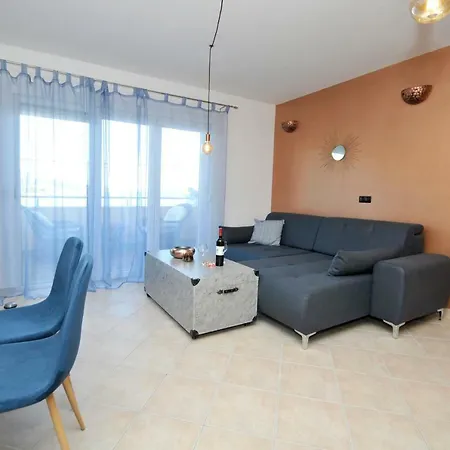 Apartman Bombon Апартаменты *