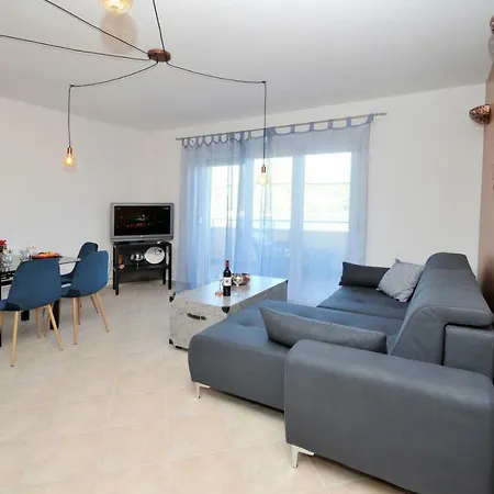 Апартаменты Apartman Bombon *