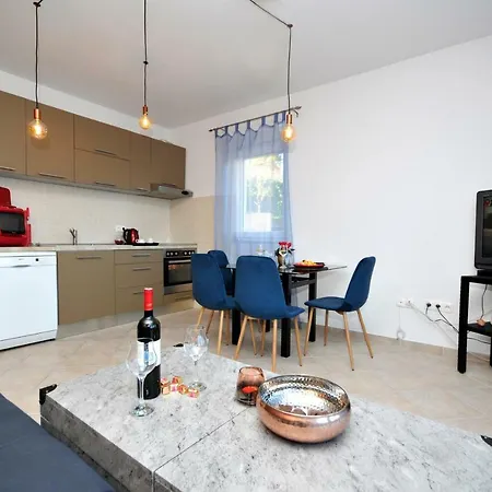 Apartman Bombon * Марина